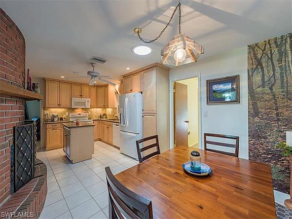 3rd image of 27671 Baretta Dr