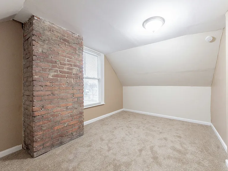 10618 Crestwood Ave — Photo 11