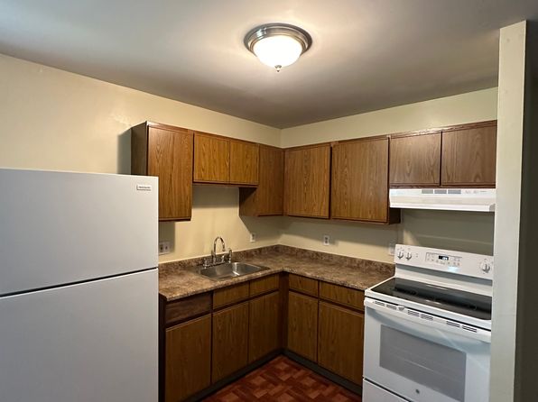 143 Sheffield Ave #2B