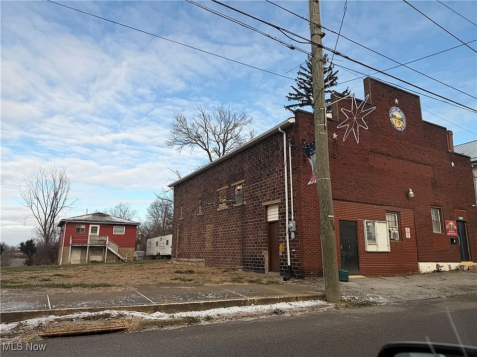 2nd image of 1357 4th St