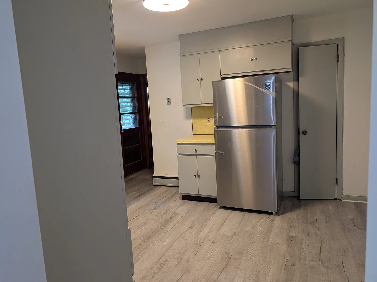 3 bed, 1.5 bath, 2104 sqft, $1,950 — Photo 2