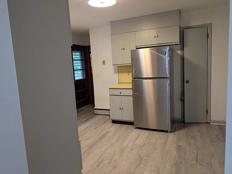 613 Altavista Ave — Photo 2
