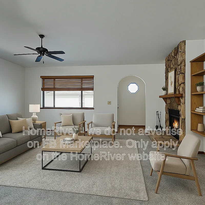 3 bed, 2.0 bath, 1700 sqft, $1,995 — Photo 2