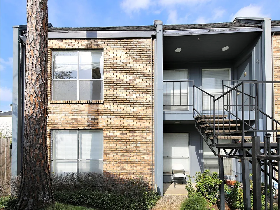 6202 Skyline Dr #32