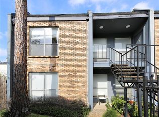 6202 Skyline Dr APT 32, Houston, TX 77057