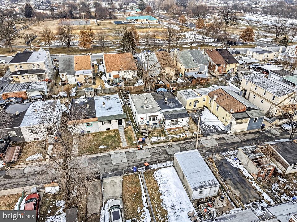 2nd image of 723 Mill St
