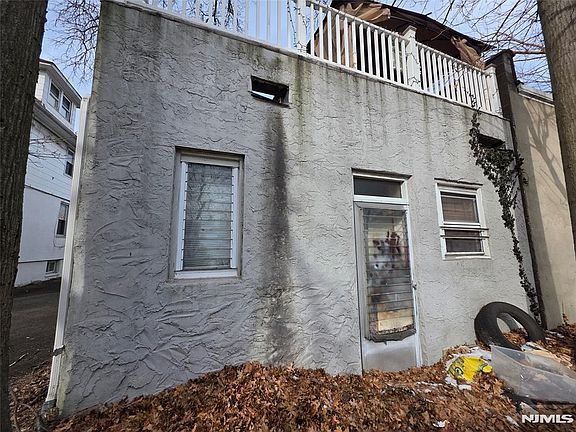5th image of 1449 Teaneck Rd