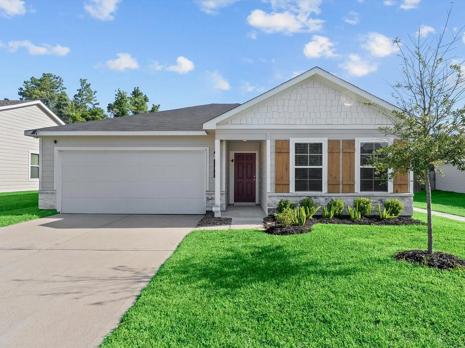 3 bed, 2.0 bath, 1411 sqft, $1,850 — Photo 1