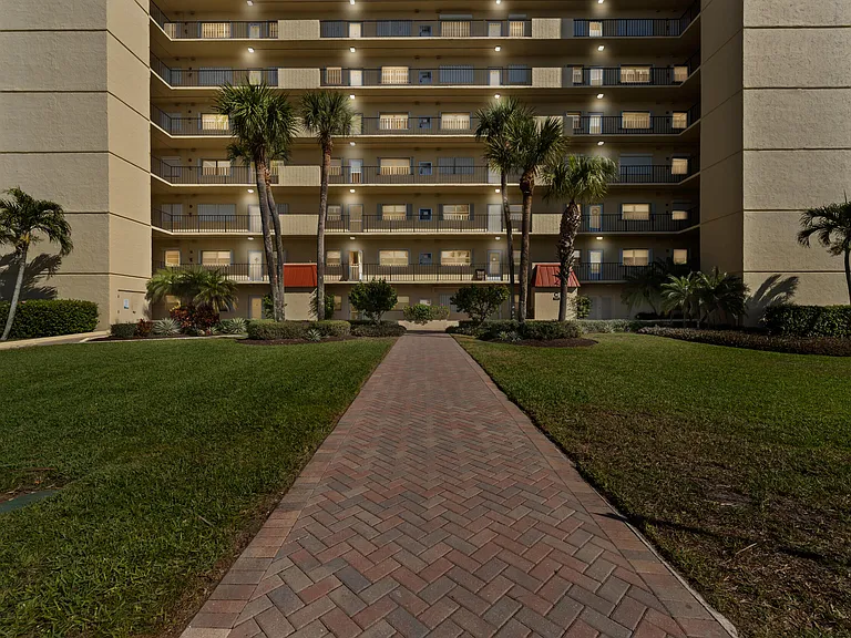 7420 S Ocean Blvd #113 — Photo 37