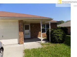 305 N Austin St APT A, Oak Grove, MO 64075