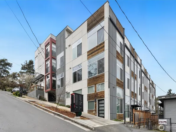 3026 SW Charlestown Street #C, Seattle, WA 98126