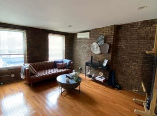 154 Vanderbilt Ave #2A, Brooklyn, NY 11205