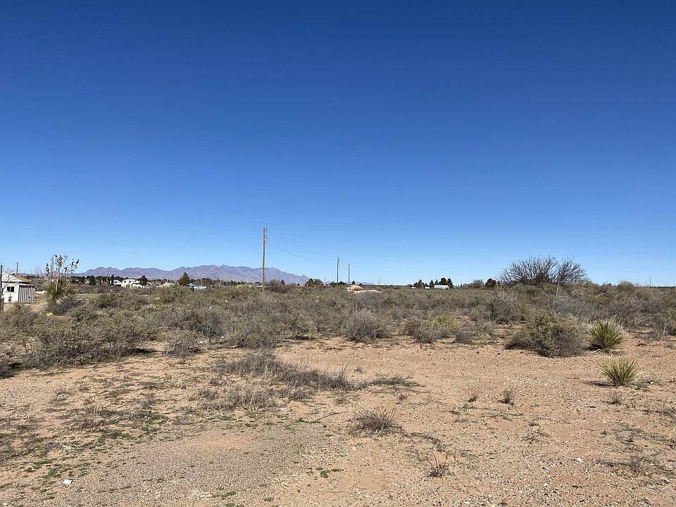 1st image of 116 E Lisa Dr #1