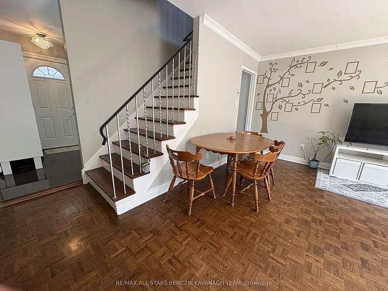 105 Wales Ave — Photo 4