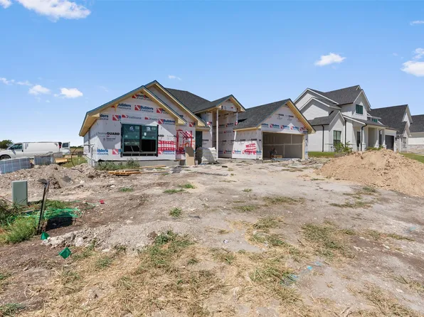 1405 Red Rock Rd, Hewitt, TX 76643