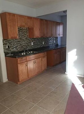 2nd image of 15 Sorrento St