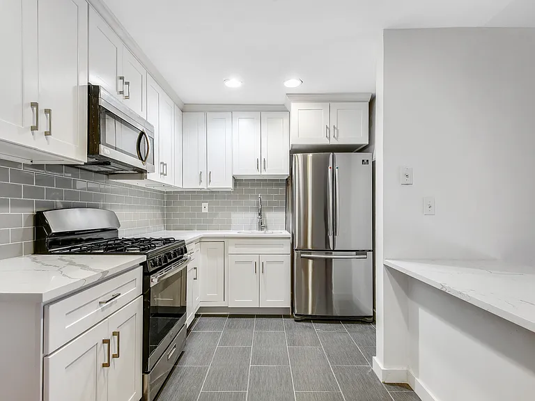 171 Vose Avenue — Photo 1