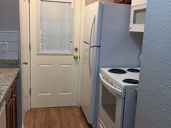 4th image of 6202 Skyline Dr APT 43