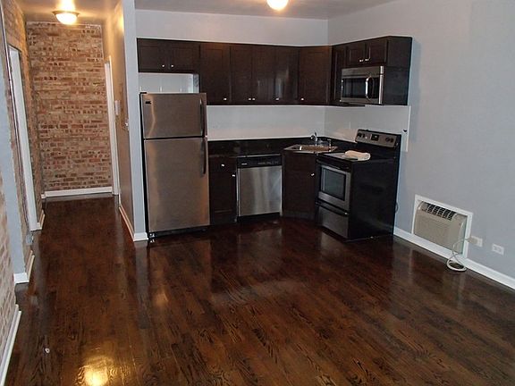 3rd image of 2615 W Ainslie St APT 3W