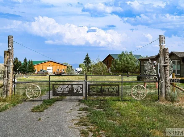 4522 Cottonwood Grove Ranch Rd, Mackay, ID 83251