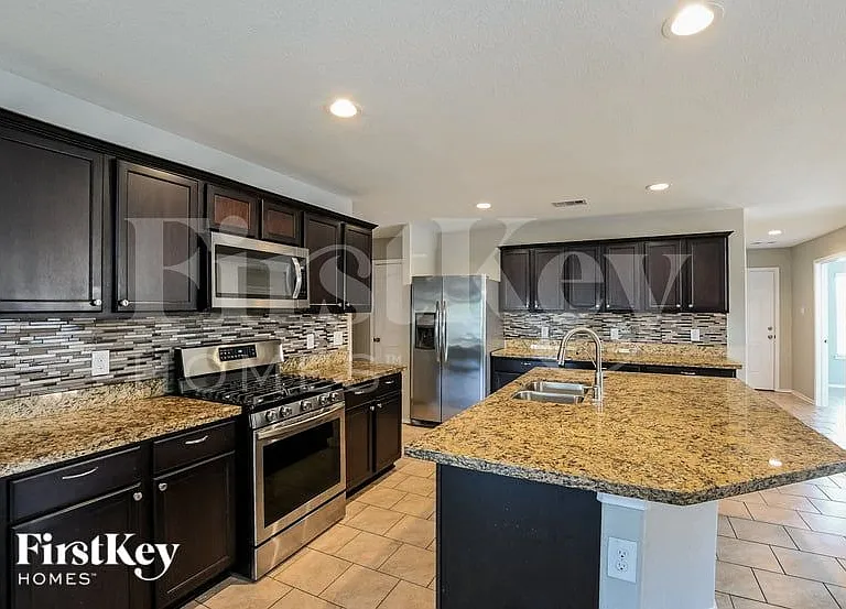 2734 Gold Flake Terrace Rd — Photo 6