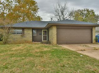 2111 Elmhurst Dr, Norman, OK 73071