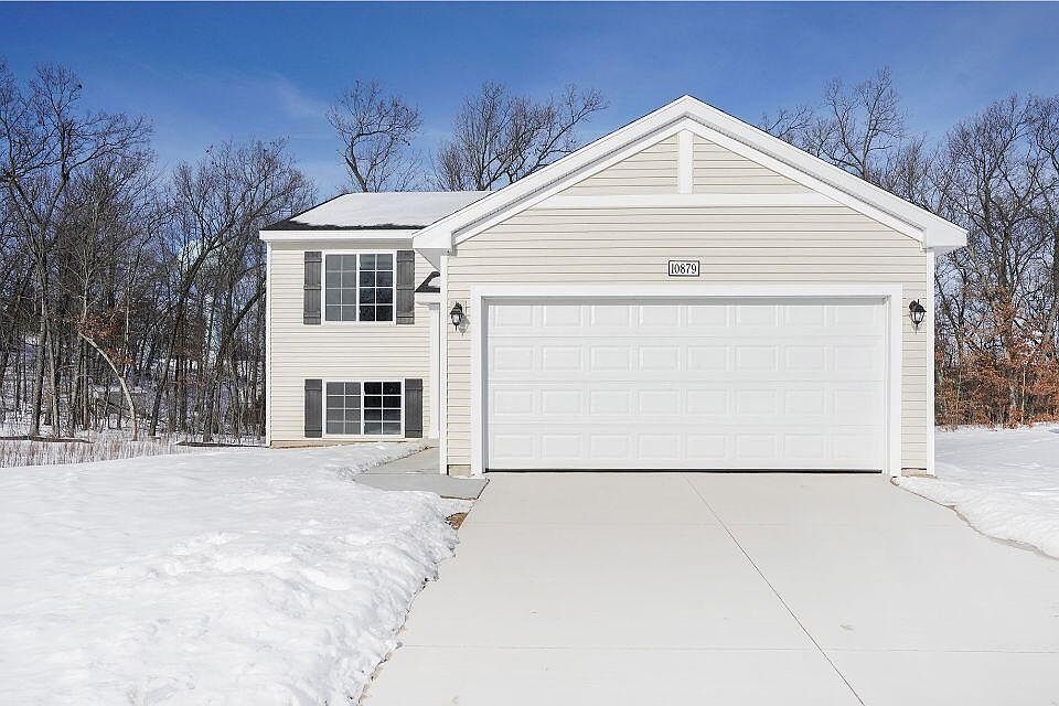 1st image of 960 Whitetail Ct