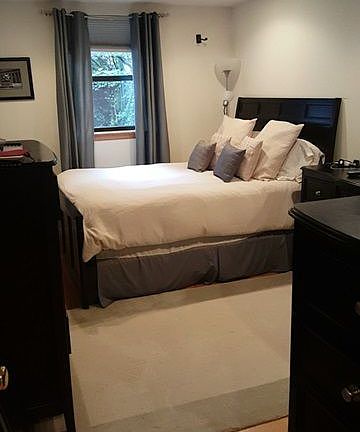 4th image of 159 W 73rd St APT 1R