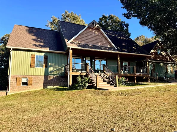 55 Country Wood Dr, Paris, TN 38242