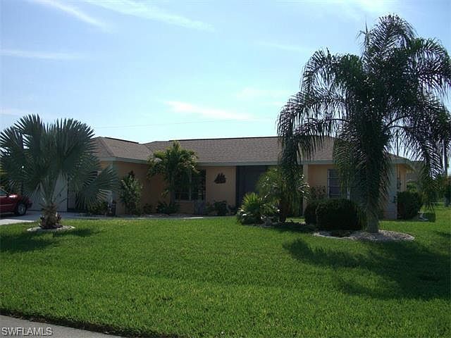 1st image of 420 SW 39th Ter
