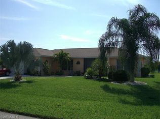 420 SW 39th Ter, Cape Coral, FL 33914
