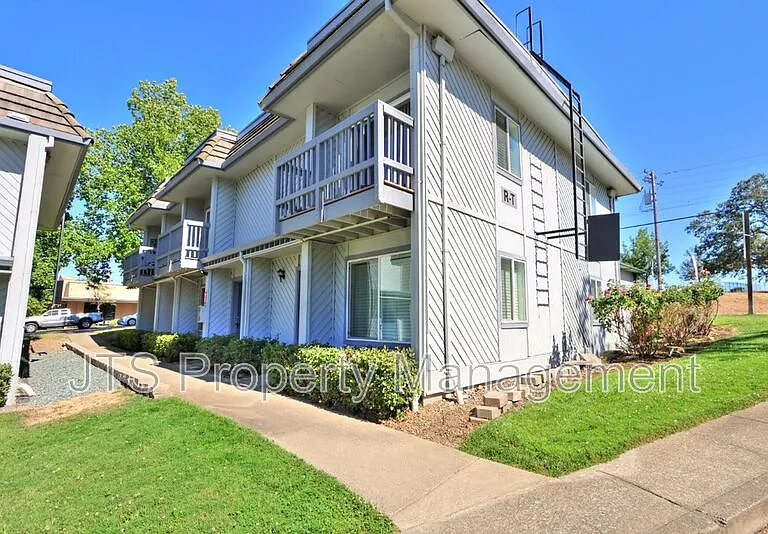 2515 Merrychase Dr #S — Photo 37