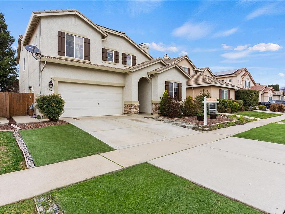 1st image of 1703 Presidio Way