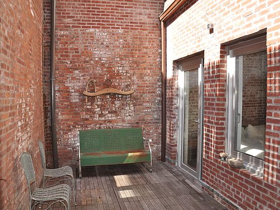 4th image of 12 Whitwell Pl