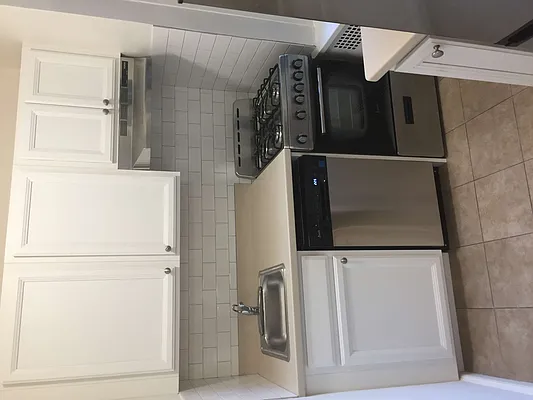 Sold by Benjamin Realty Since 1980 | media 6