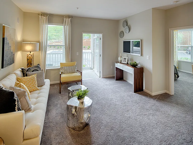 Capital Creek at Heritage Apartments — Photo 4