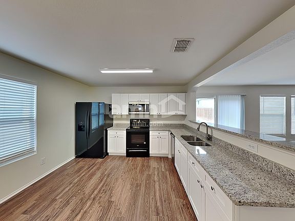 3rd image of 9931 Kent Frst