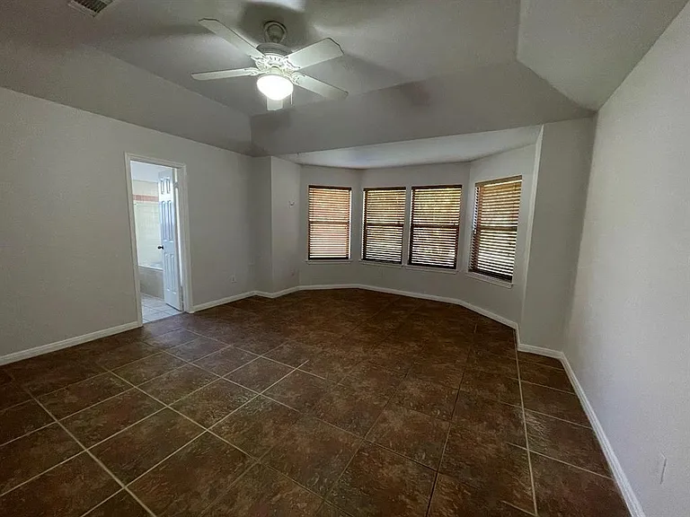 5001 Blue Bluff Rd — Photo 11
