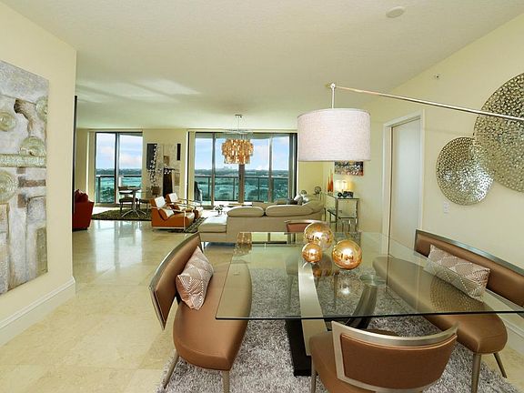 Home For Sale In The Landmark