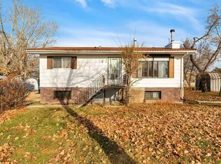 310 2nd Ave S, Youngstown, AB T0J3P0