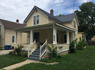 455 Blackhawk St, Aurora, IL 60506