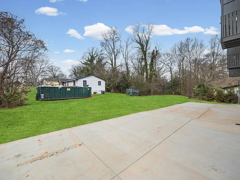401 Lee St — Photo 16