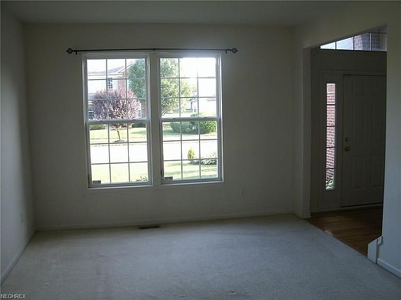 3rd image of 35877 Ithaca Dr
