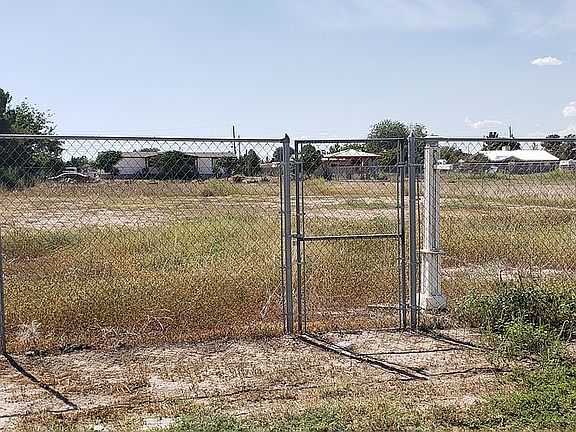 3rd image of 11750 Flor Del Sol St