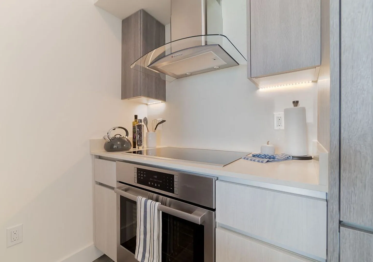 One of a Kind One Bedroom — Photo 4