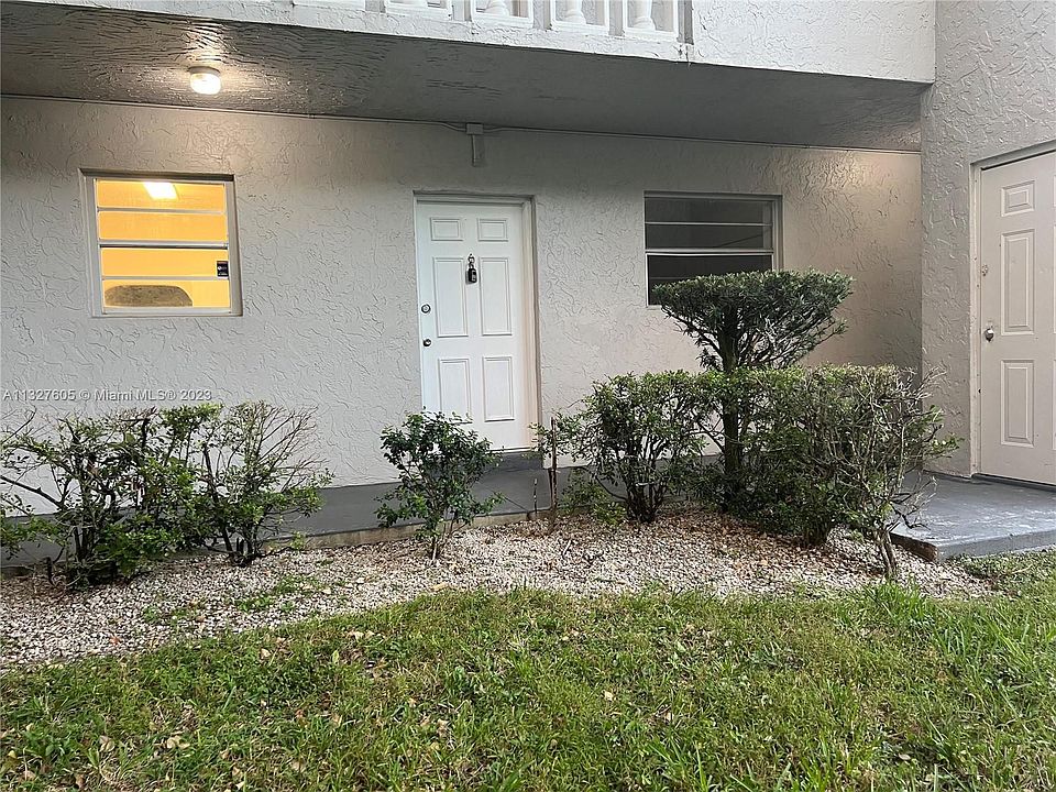 1st image of 17255 SW 95th Ave APT 123