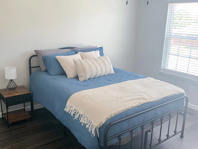 143 W Rainsong St — Photo 11