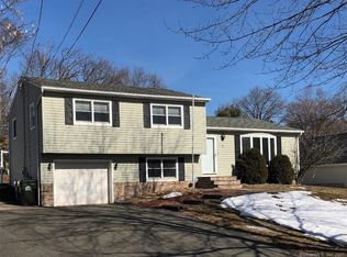 41 Lowery Dr, Southington, CT 06489
