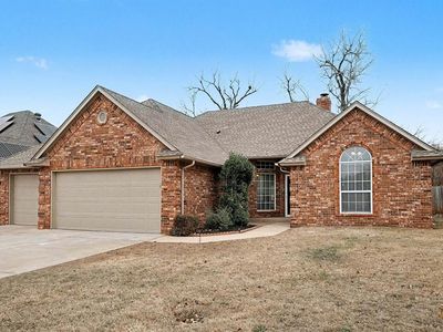 1921 E Cottonwood Ter, Mustang, OK, 73064