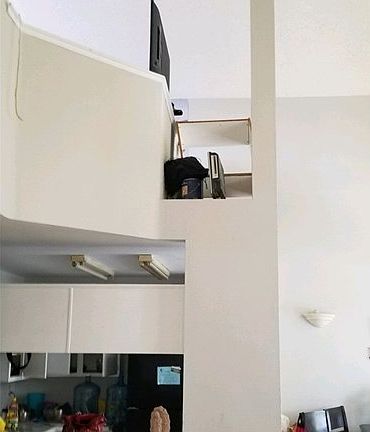 3rd image of 11150 Glenoaks Blvd Unit 302